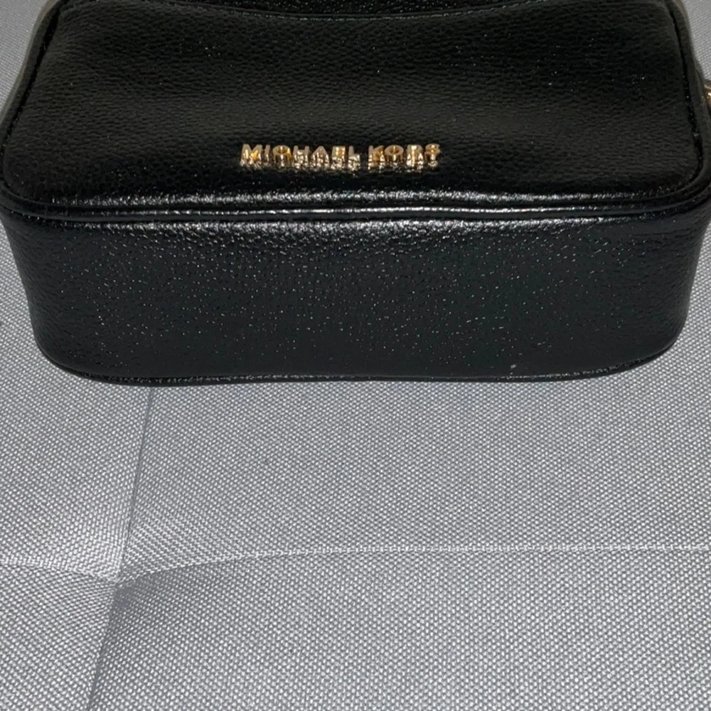 Michael Kors Crossbody Bag